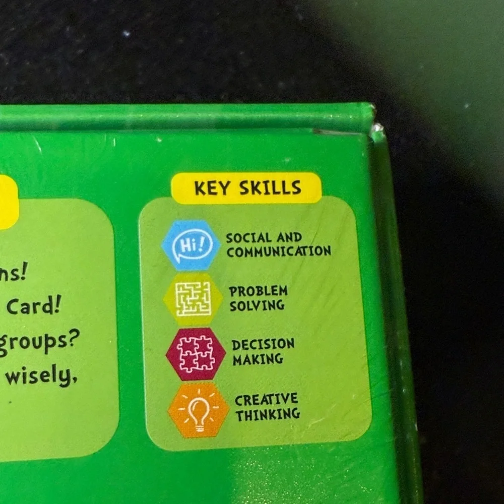NEW Skillmatics Guess in 10 Animal Planet Kids Card Game